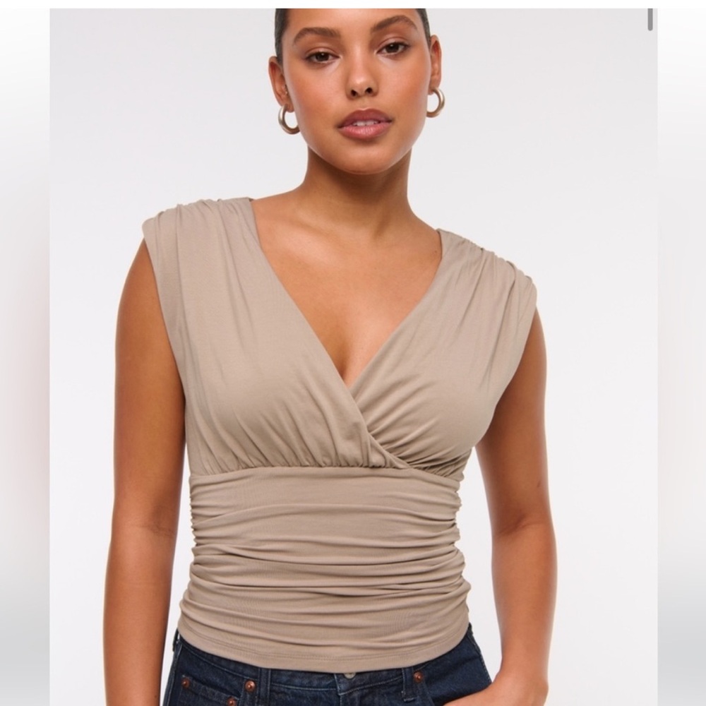 Abercrombie & Fitch Ruched V-Neck Top in Taupe